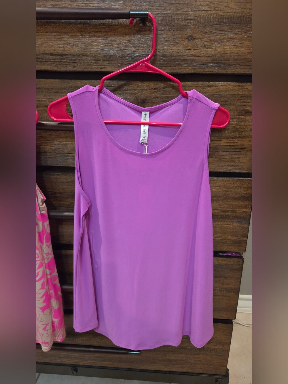 Dear Scarlett Sleeveless Scoop Neck Tank Top - Bright Purple Medium NEW